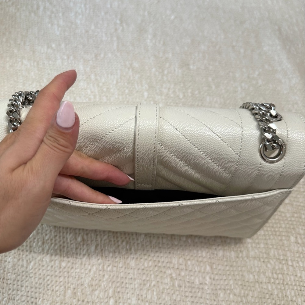 SAINT LAURENT MEDIUM ENVELOPE BAG QUILTED GRAIN LEATHER - Picture 13 of 13